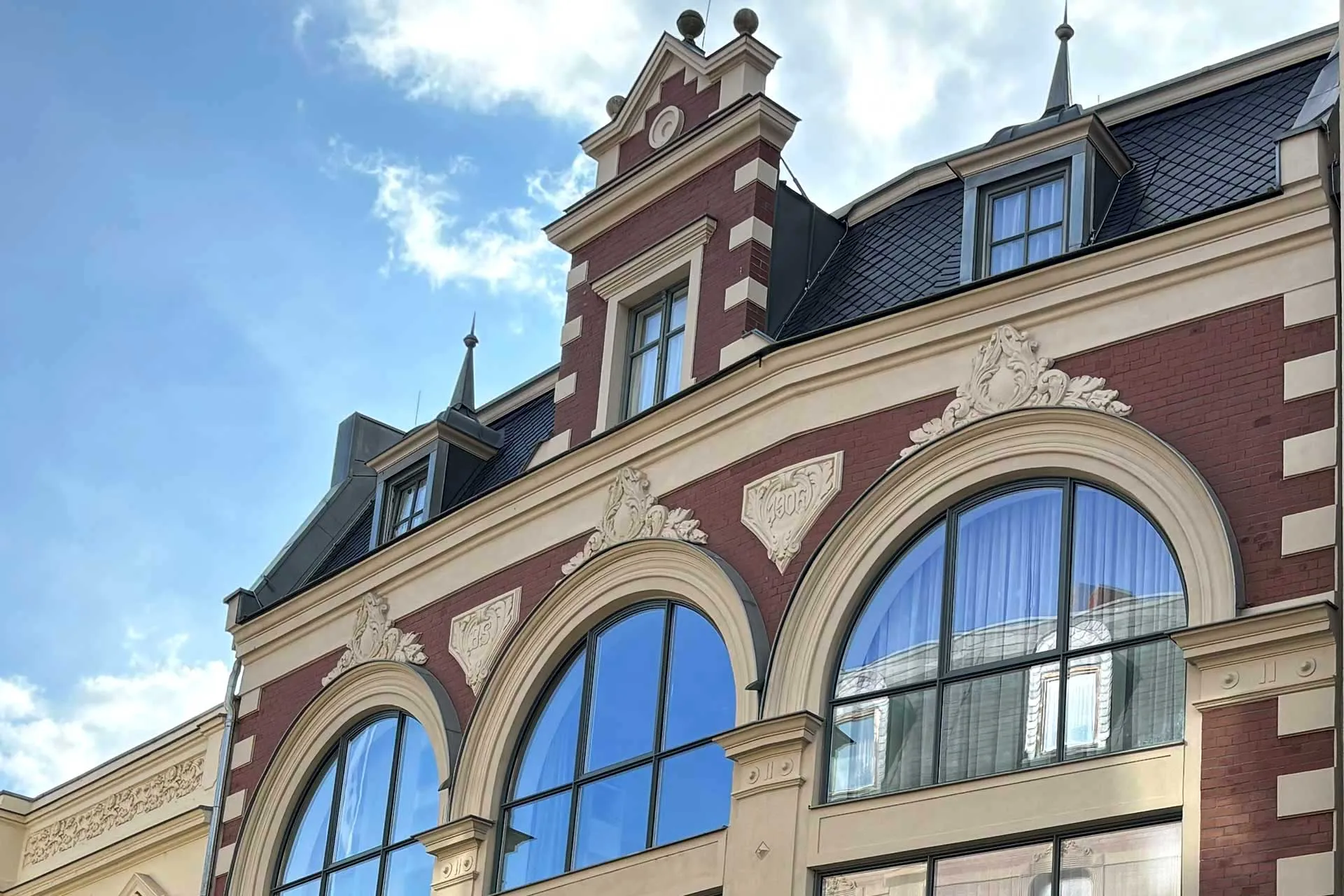 Franke Stuck und Putz GmbH - Wir geben Ihrem Haus das Gesicht. - Stuck & Putz vom Meisterbetrieb.