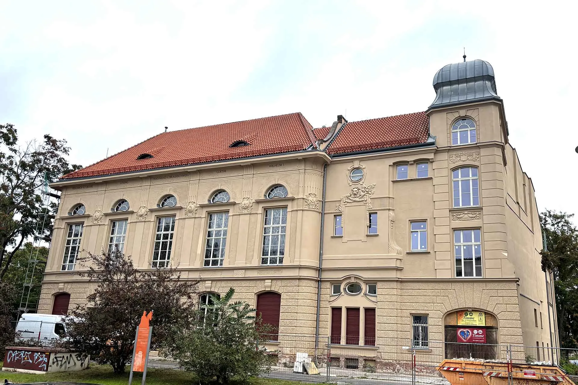 Franke Stuck und Putz GmbH - Wir geben Ihrem Haus das Gesicht. - Stuck & Putz vom Meisterbetrieb. - Referenzen - Magdeburg Weitlingstraße